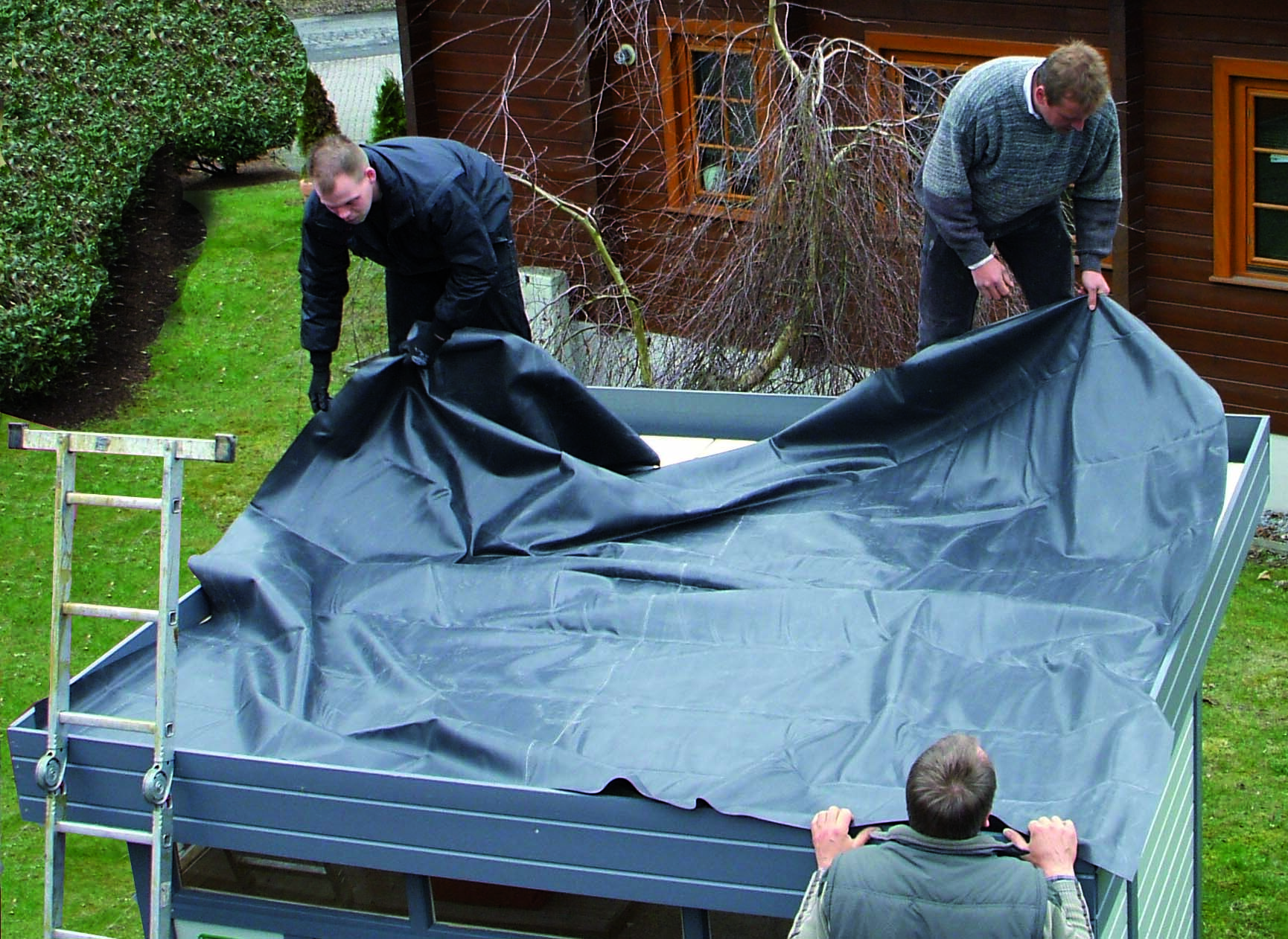 EPDM Foliendach für Wolff Finnhaus Gartenhaus Nina 28-B mit Terrasse / Bastrup 5 mit 3 m Schleppdach