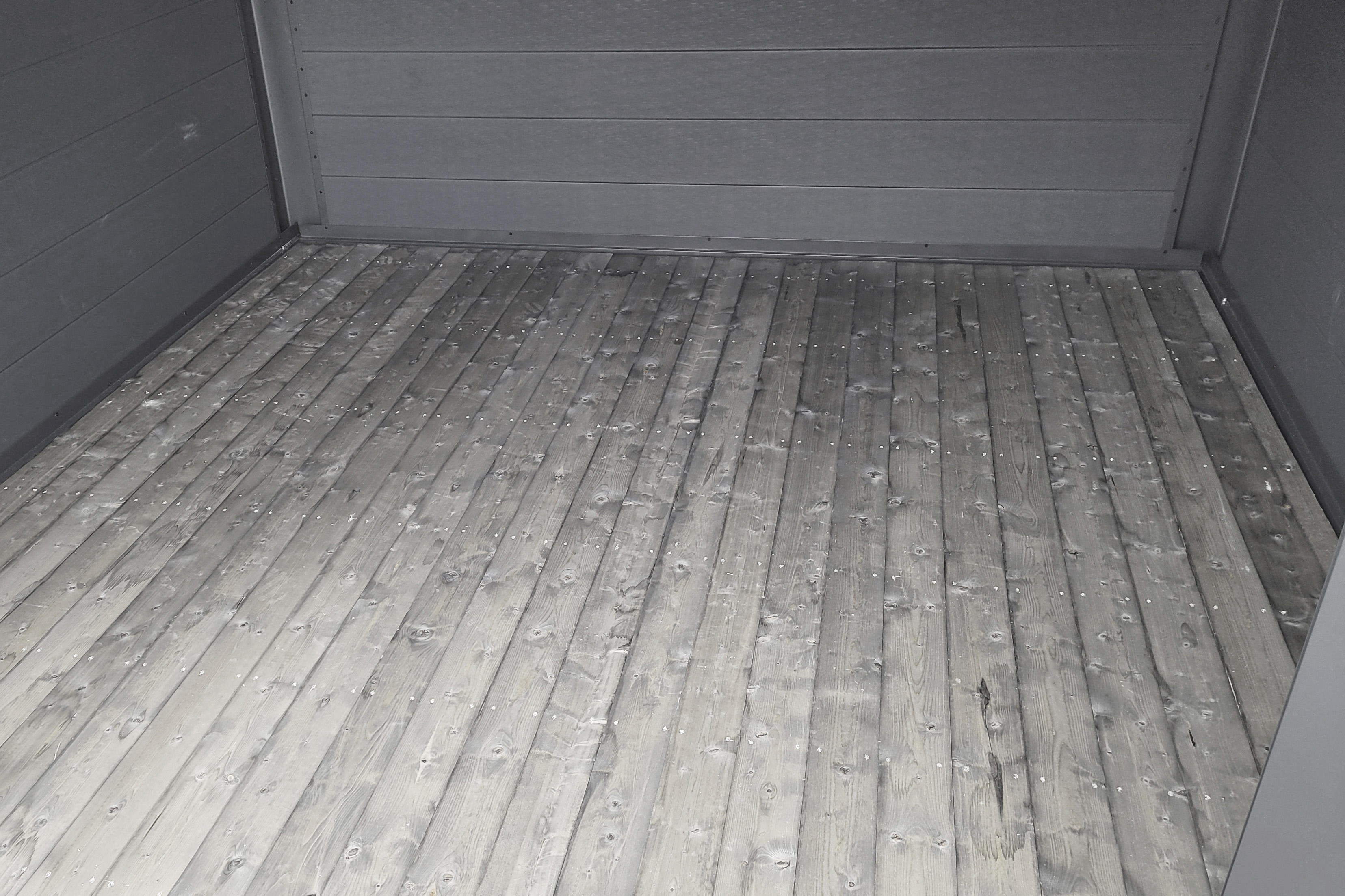 Wolff Finnhaus Holz-Fußboden 2020 grau imprägniert - 18 mm