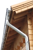 Wolff Finnhaus Aludachrundrinne SD bis 600 cm mit 2 Fallrohren Wolff Finnhaus Aludachrundrinne SD bis 600 cm mit 2 FallrohrenZubehörbild